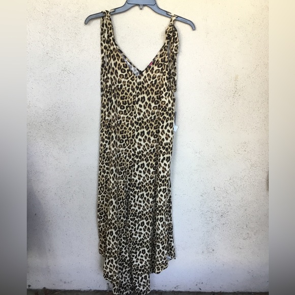 Vince Camuto leopard asymmetrical jumpsuit NWT - Picture 2 of 10